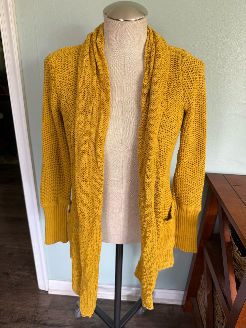 Guinevere Mustard Yellow Anthropologie Knit Slouchy Cardigan Sweater Size Medium